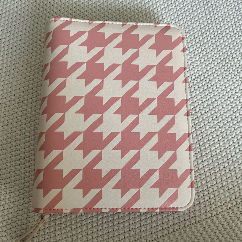Pink and White Houndstooth compact binder - Picture 1 of 6